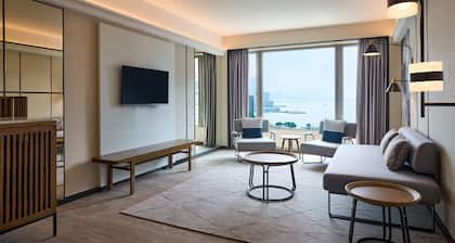 Sheraton Hong Kong Hotel & Towers