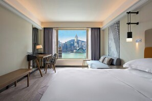 Premium bedding, in-room safe, laptop workspace, blackout drapes - Sheraton Hong Kong Hotel & Towers (Kowloon)