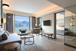 Club Suite, 1 Bedroom, Harbour View | Living room