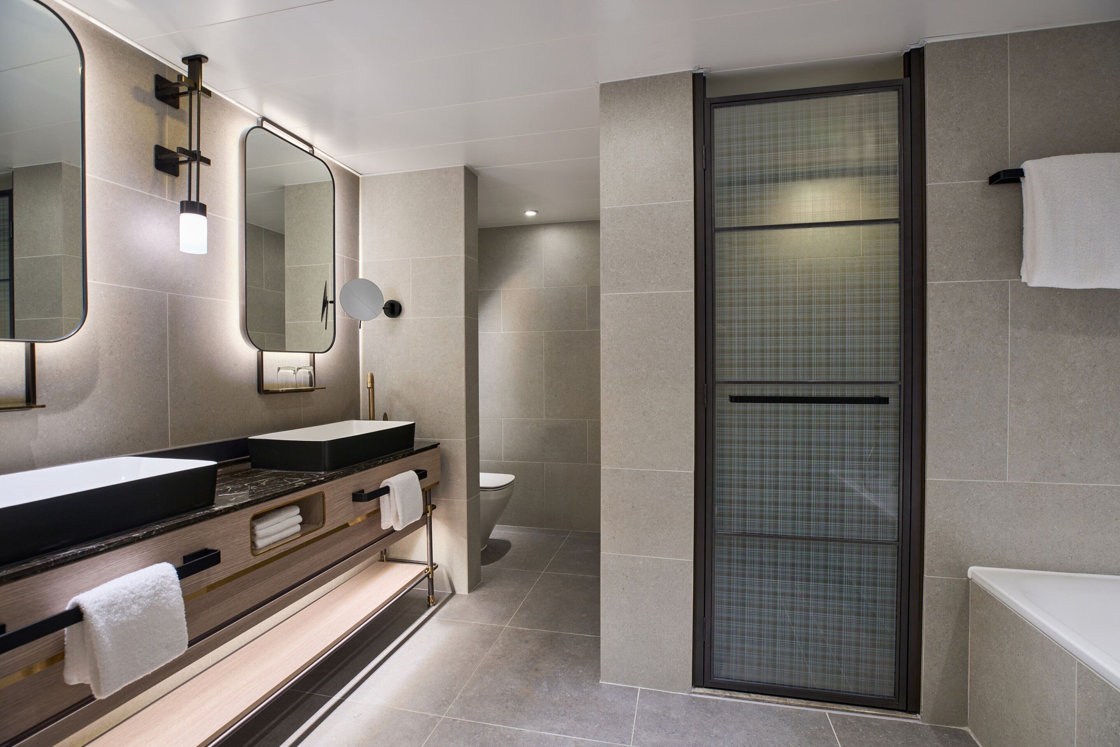 Photo - Sheraton Hong Kong Hotel & Towers