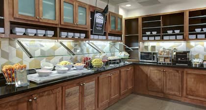 Hyatt Place Louisville East