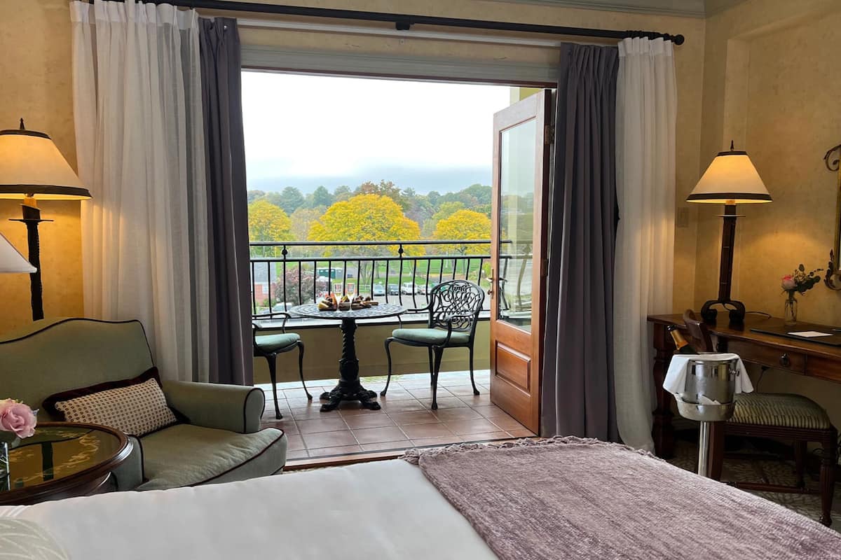 1 bedroom, premium bedding, down duvets, pillow-top beds