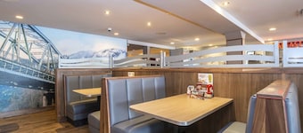 Sandman Hotel Terrace