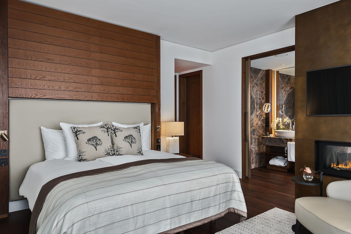 Contemporary Family Suite with Spa Access