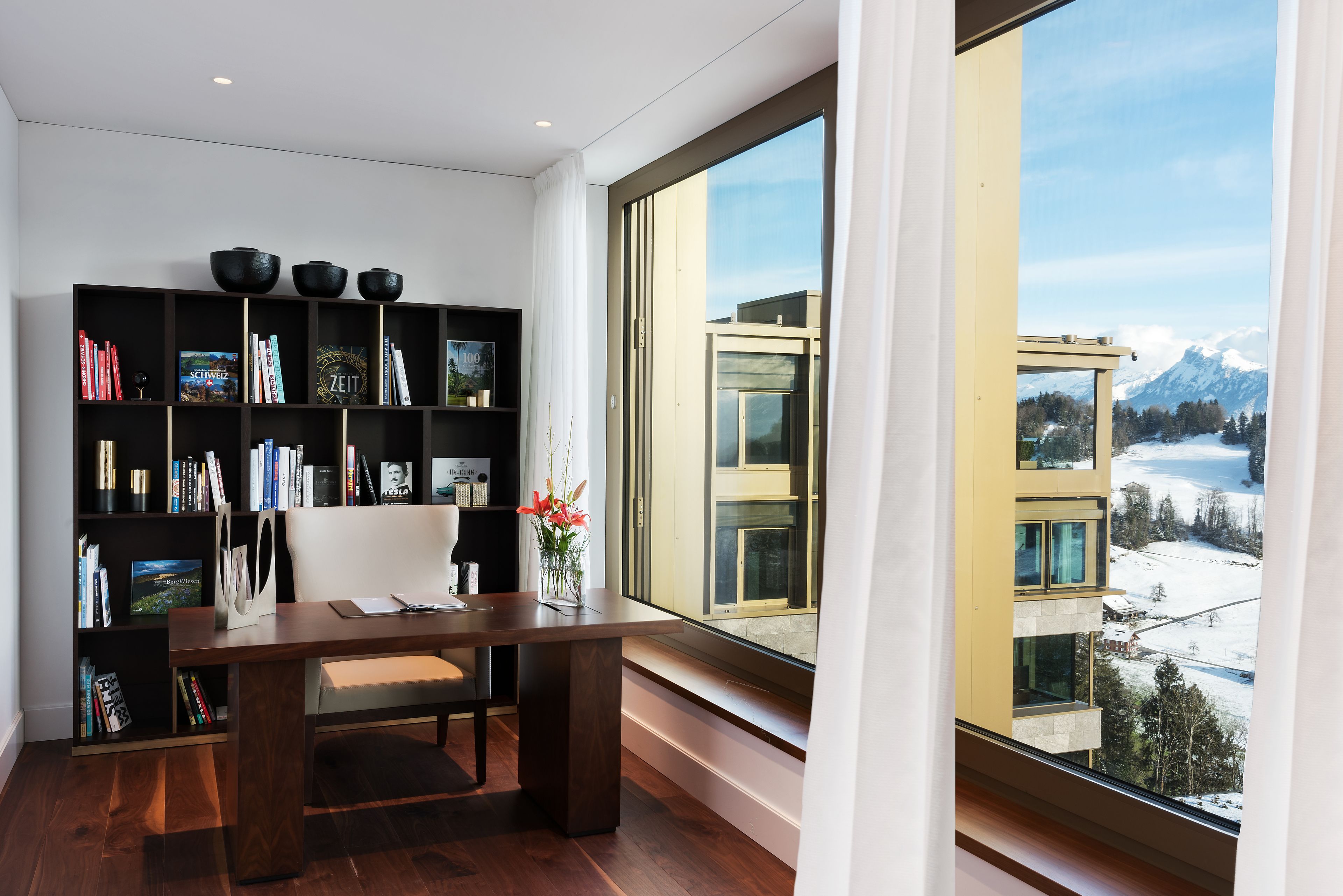 presidential suite | in-room business centre