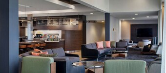 Courtyard by Marriott Pittsburgh Airport