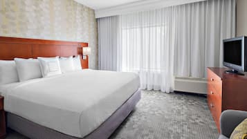 Pillowtop-Betten, Schreibtisch, laptopgeeigneter Arbeitsplatz