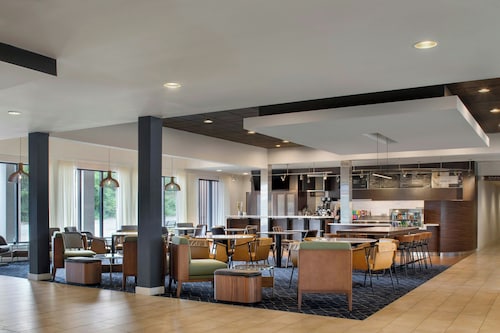 Courtyard by Marriott Pittsburgh Airport