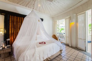 1 chambre, coffres-forts dans les chambres, bureau, rideaux occultants