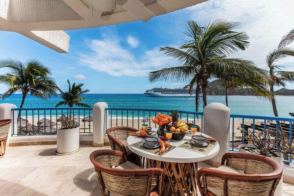 Breakfast, lunch, dinner served; beach views