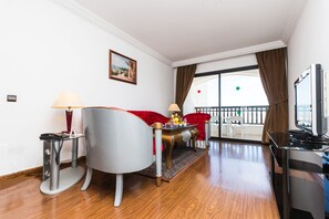 Junior Suite | Living area