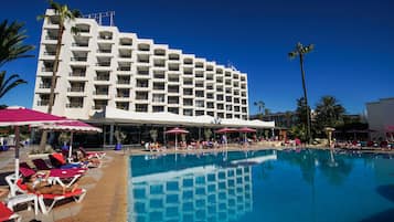 Outdoor banquet area