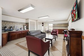 Breakfast area - Red Roof Inn College Station (College Station)