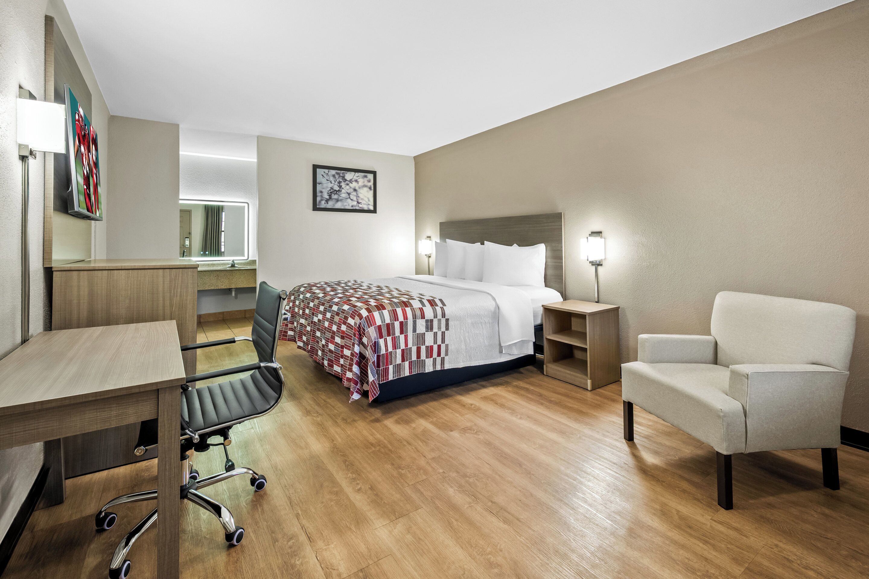 Deluxe Room, 1 King Bed, Non Smoking | Desk, laptop workspace, iron/ironing board, free cots/infant beds