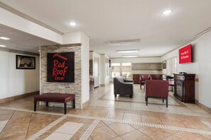 Lobby - Red Roof Inn College Station (College Station)