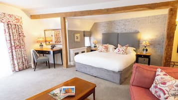 In-room safe, individually furnished, desk, iron/ironing board