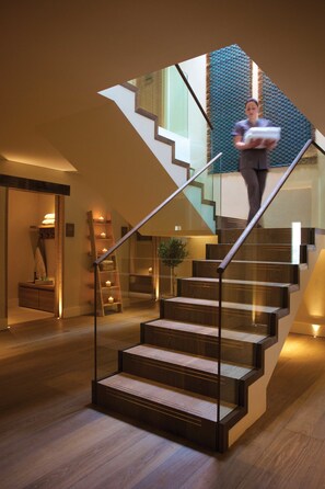 Couples treatment rooms, body treatments, aromatherapy - The Swan Hotel (Sudbury)