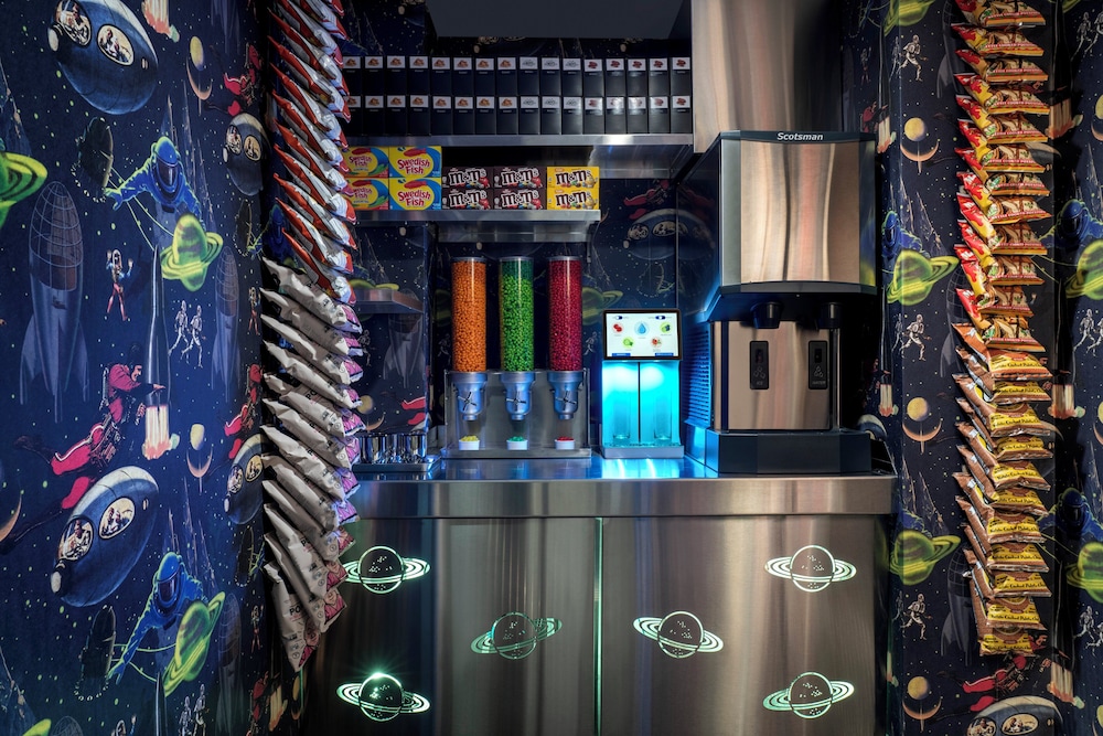 Four Seasons Hotel Boston by null