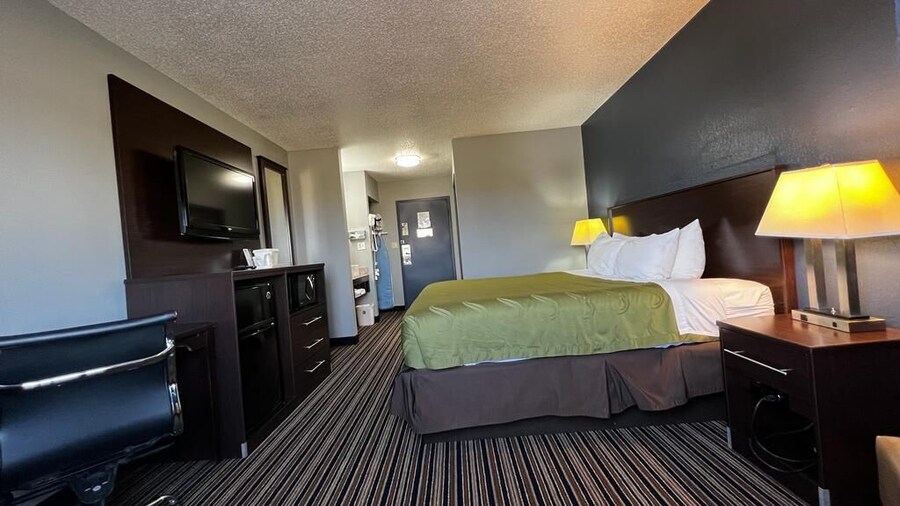 Colby Inn and Suites