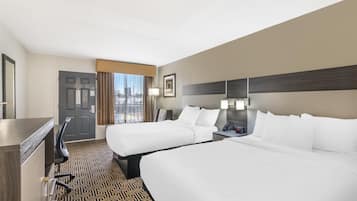 Habitación estándar, 2 camas dobles, no fumadores | Ropa de cama de alta calidad y colchones con acolchado adicional