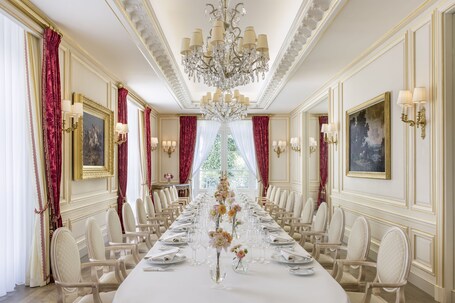 Ritz Paris - Image 26