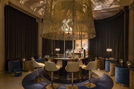 Ritz Paris - Image 32