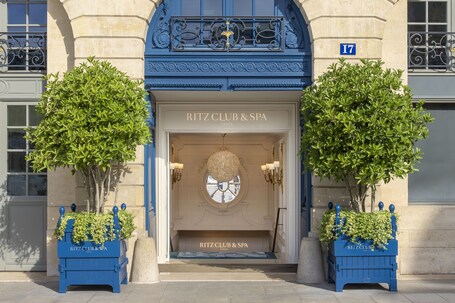 Ritz Paris - Image 16