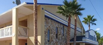 โรดเวย์อินน์ ลีสเบิร์ก เชน ออฟ เลคส์