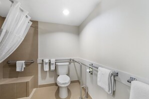 Standard Room, 1 King Bed, Roll-in Shower (Mobility Accessible) | Bathroom