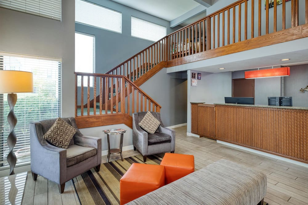SureStay by Best Western Kansas City Country Inn North