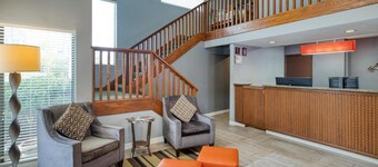 貝斯特韋斯特修爾住宿飯店 - 堪薩斯城北鄉村旅店