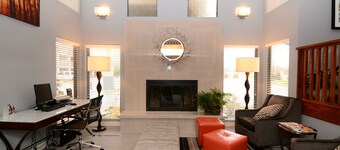 SureStay by Best Western Kansas City Country Inn North