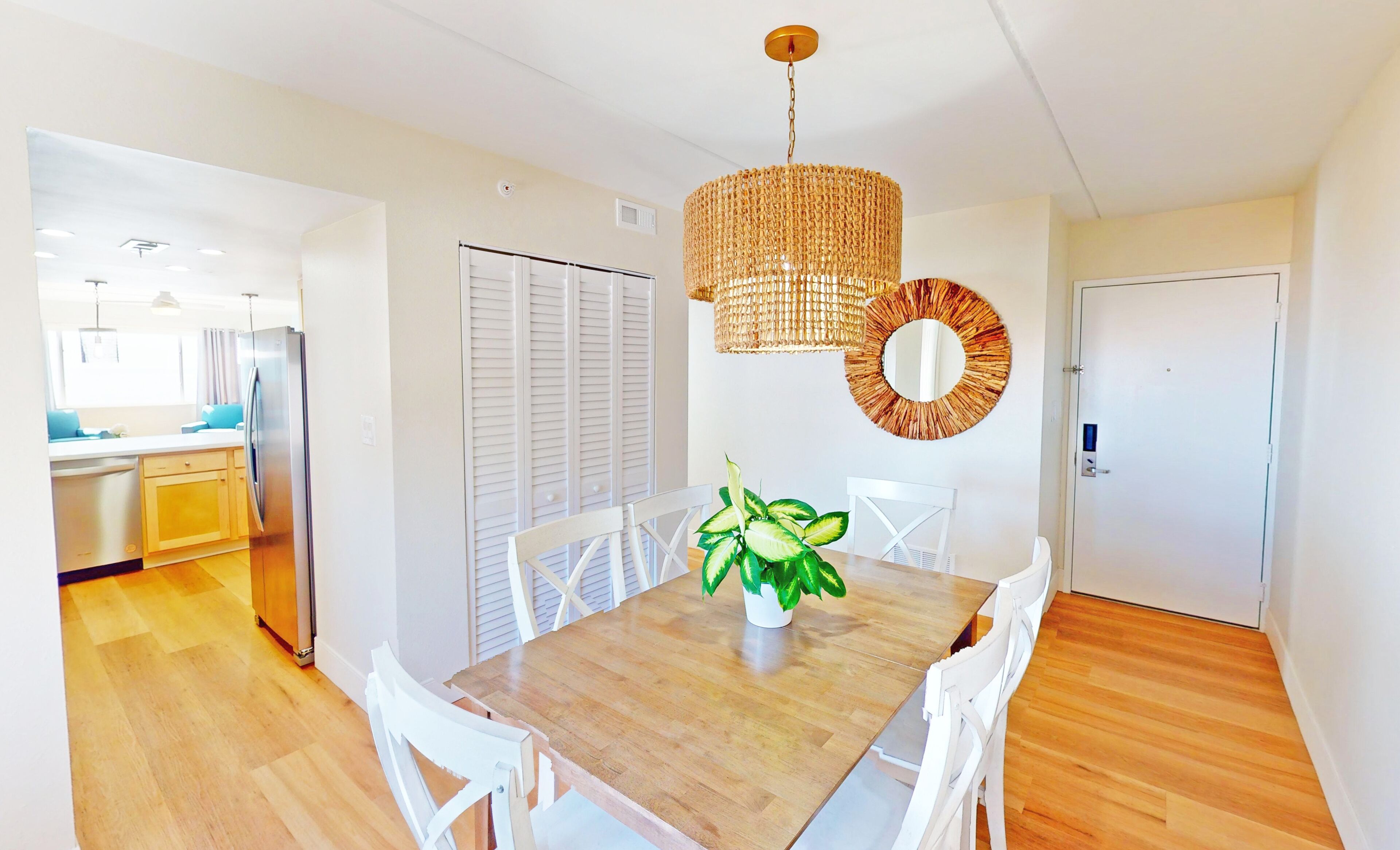 Familienapartment, 2 Schlafzimmer, Meerseite (Corner Balcony) | Esszimmer