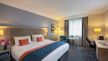 In-room safe, desk, iron/ironing board, free WiFi