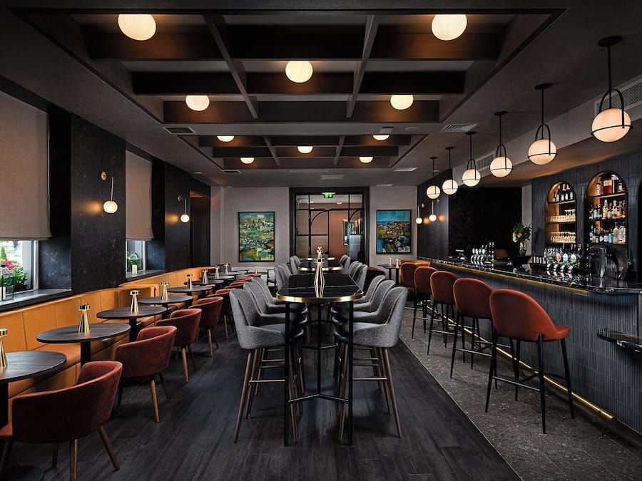 Bar (en la propiedad)