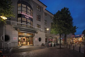 Exterior - Leonardo Hotel Galway (Galway)