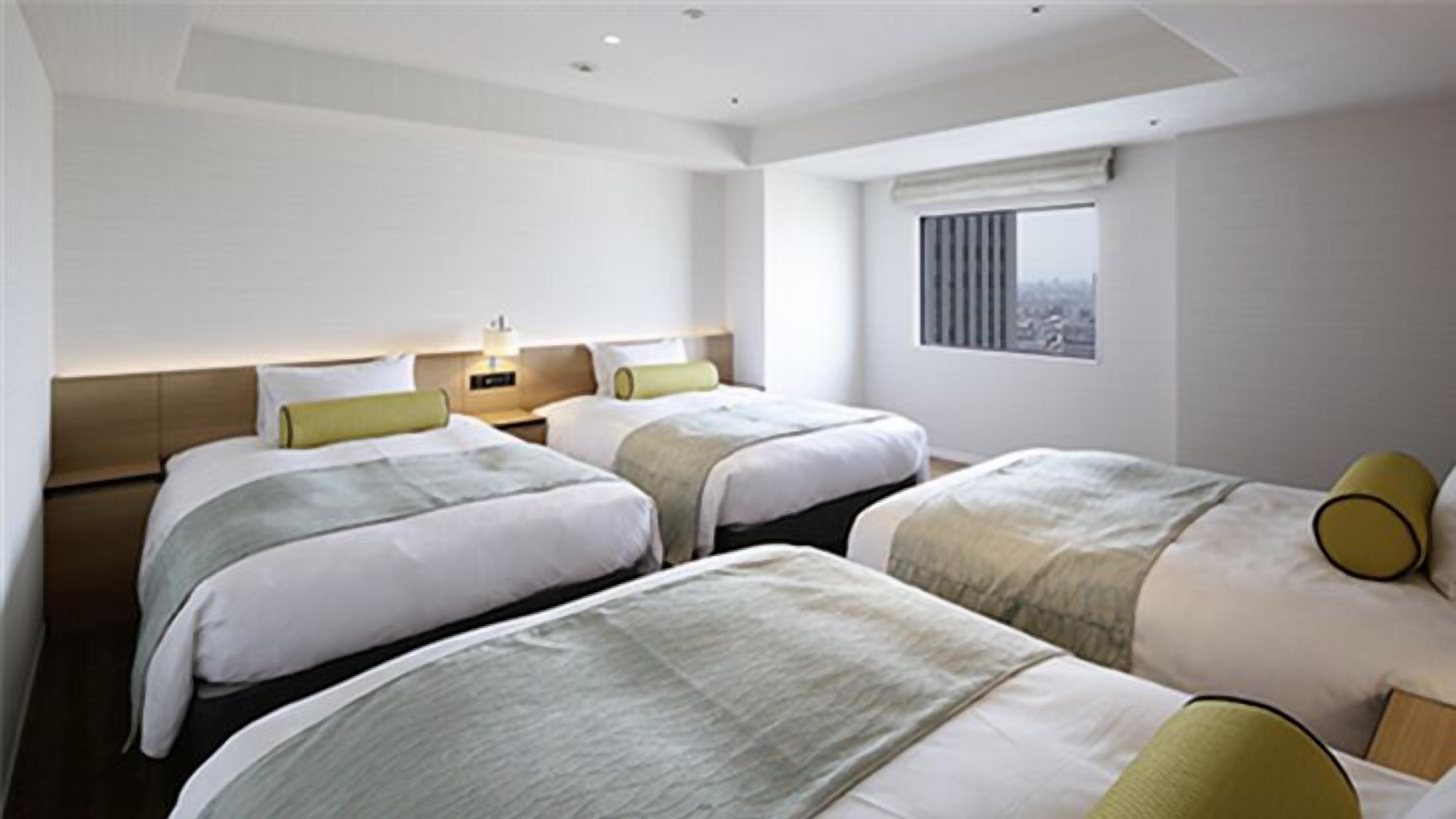 羽毛の掛け布団、セーフティボックス (室内)、遮光カーテン、アイロン / アイロン台