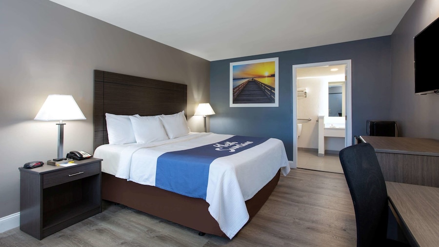 Days Inn by Wyndham Chesapeake