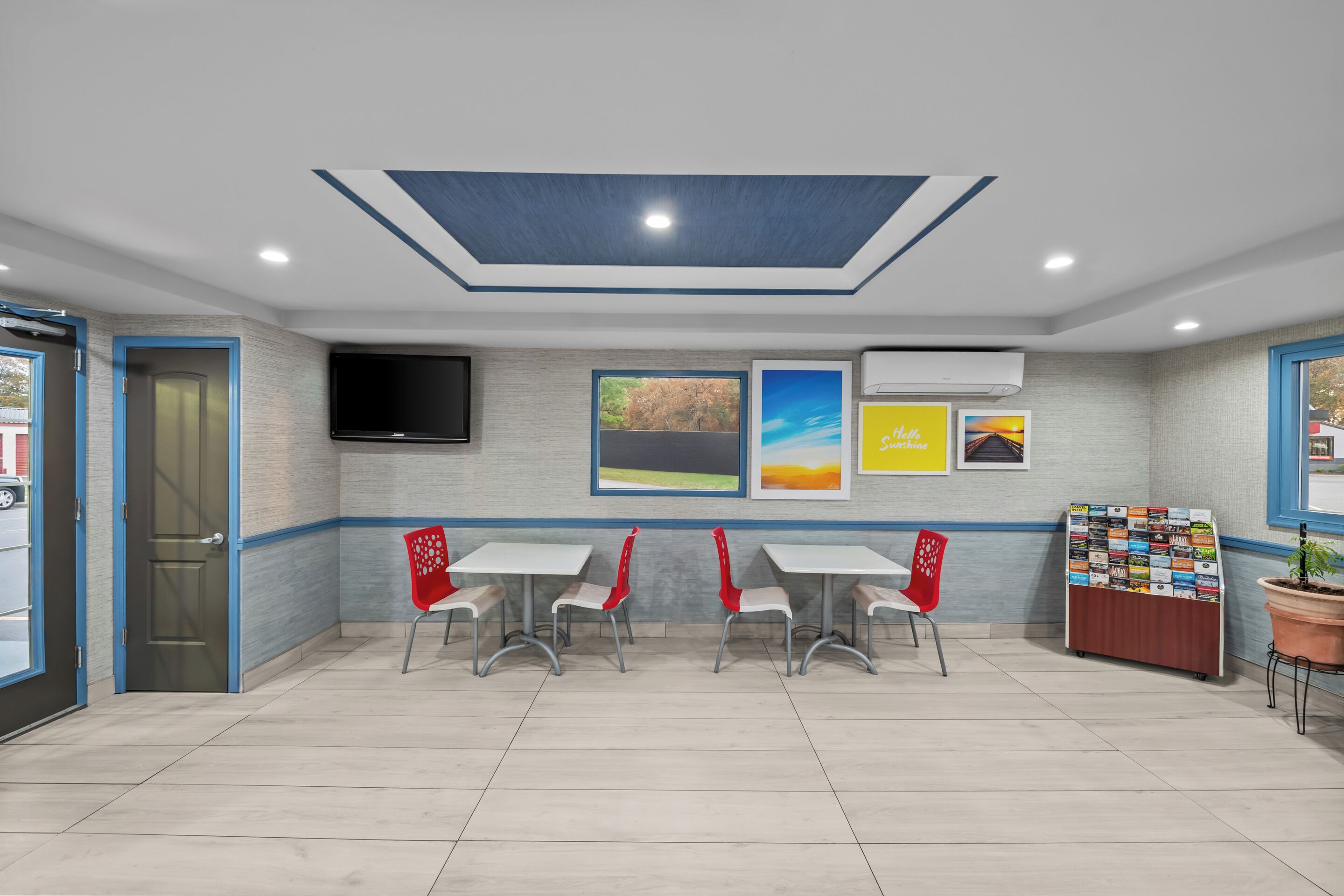 Free daily on-the-go breakfast