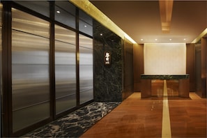 2 restaurants, breakfast, lunch, dinner served; Modern European cuisine