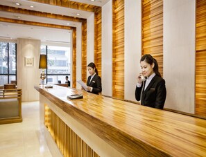 Check-in/check-out kiosk - Gloucester Luk Kwok Hong Kong (Hong Kong)