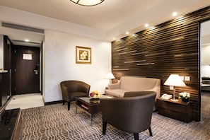 Business Suite | Living area | LCD TV