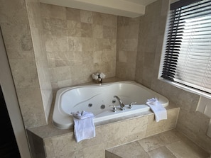 Presidential Suite, 1 Bedroom, Non Smoking, Jetted Tub (Shower Only) | Bathroom | Free toiletries, hair dryer, bathrobes, towels