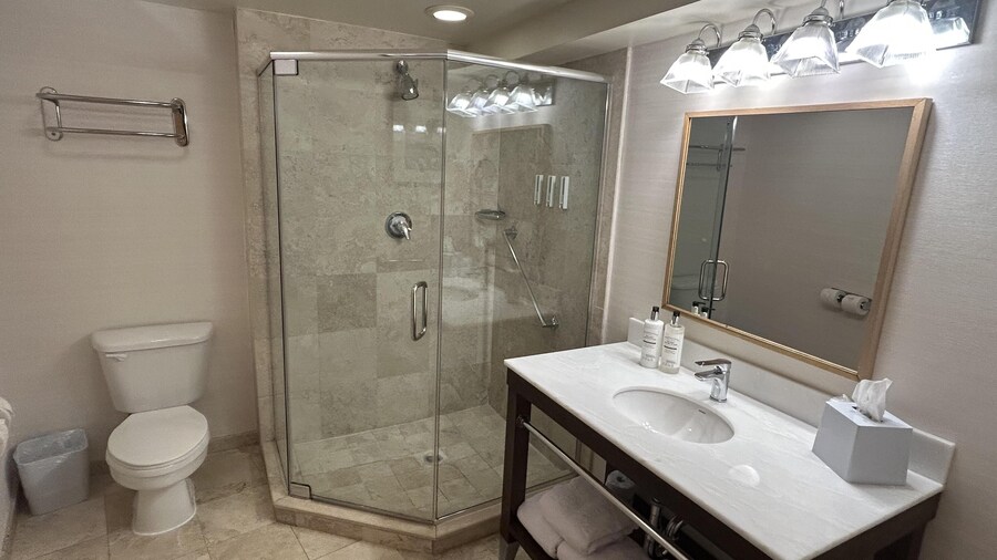 Best Western Premier Plainview-Long Island Hotel