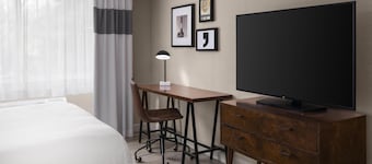 Best Western Premier Plainview-Long Island Hotel