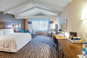 Premium bedding, in-room safe, desk, blackout drapes