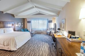 Premium bedding, in-room safe, desk, blackout curtains