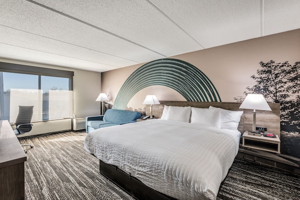 Premium bedding, pillowtop beds, desk, laptop workspace