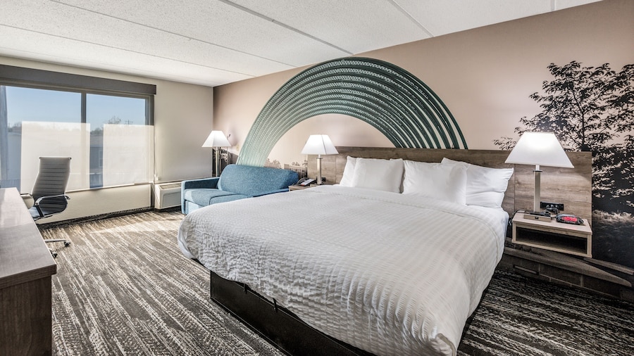 Clarion Pointe Rock Hill Near University