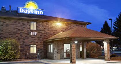 Days Inn by Wyndham Grand Forks Columbia Mall